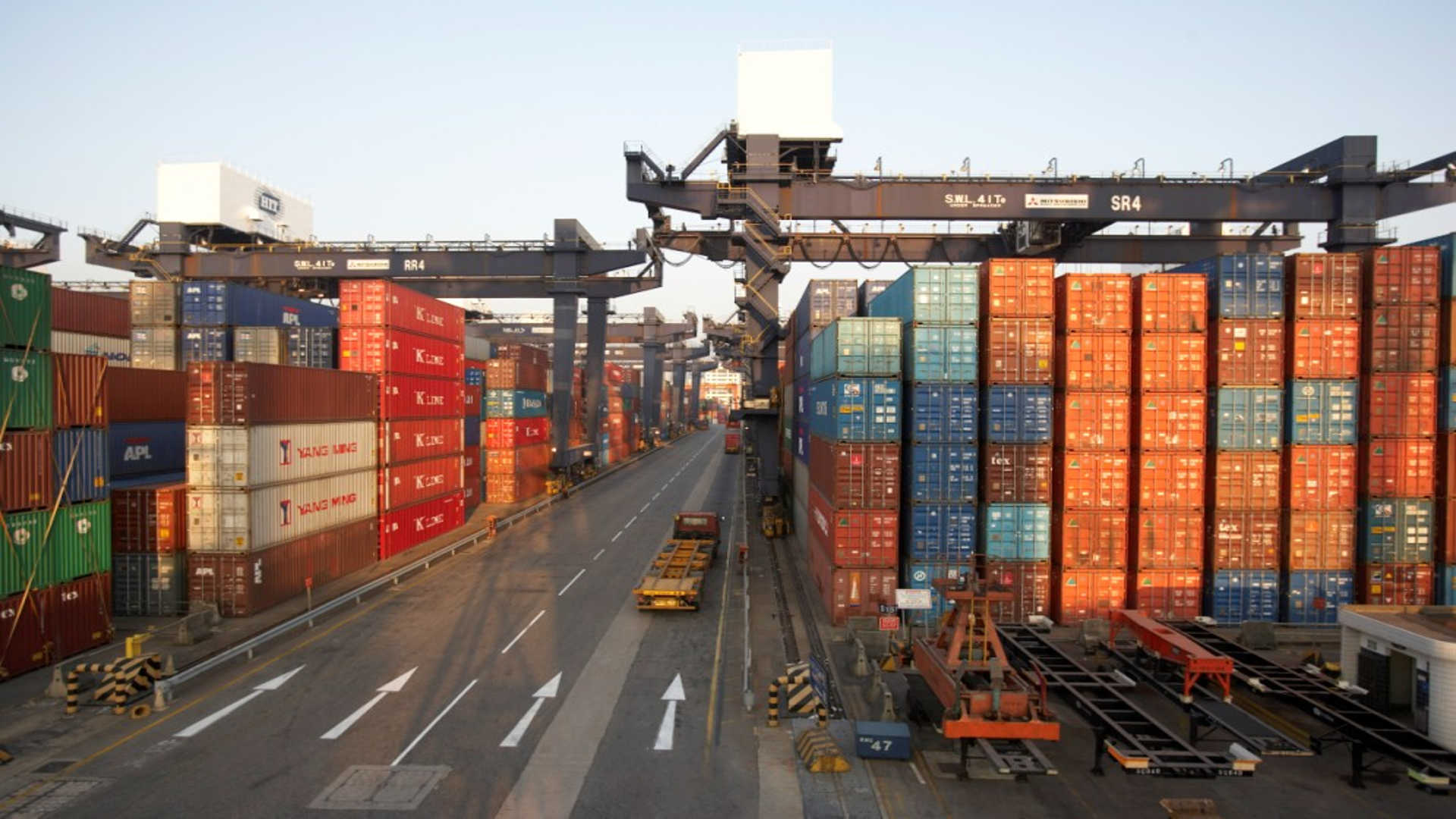 How to Prepare Your Cargo for Shipping to Piraeus Port​