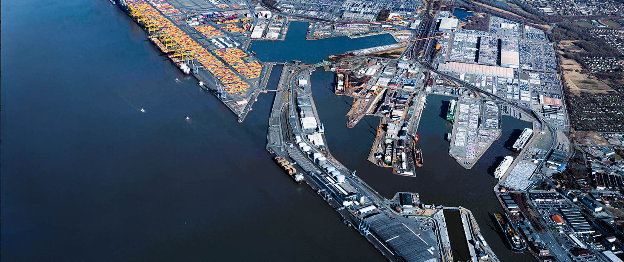 Understanding the Importance of Bremerhaven Port​